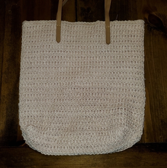 Pink Woven Tote Bag Purse with Pink Lining - NEW - Picture 2 of 12